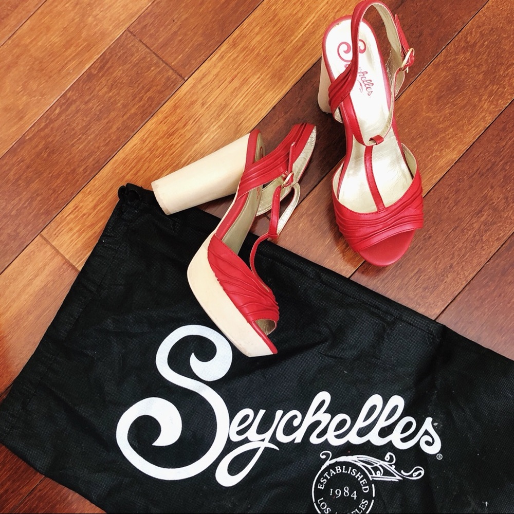 Seychelles Red and Cream Heels